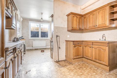 16 Braxted Park, London, SW16 3DW