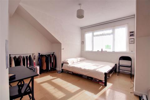 Studio to rent, Argyle Road, BRIGHTON, East Sussex, BN1