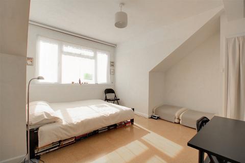 Studio to rent, Argyle Road, BRIGHTON, East Sussex, BN1