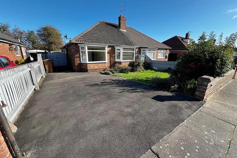 2 bedroom semi-detached bungalow for sale, Eastbourne Way, Grimsby, N.E. Lincs, DN33 2PH