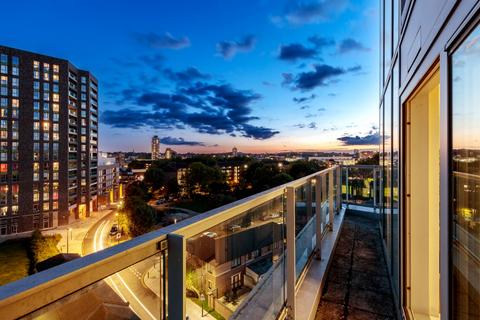 2 bedroom apartment for sale, Atrium Heights 4 Little Thames Walk SE8