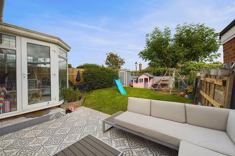 73 Monarch Drive, Worcester, WR2 6ES