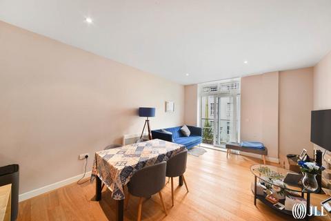 2 bedroom flat for sale, Bromyard Avenue London W3