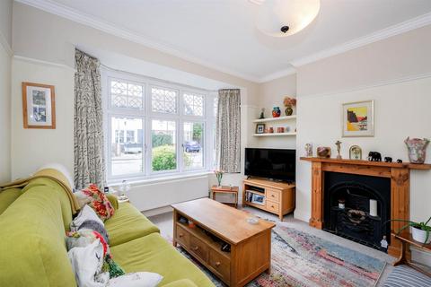 6 Woodcote Road, London, E11 2QA
