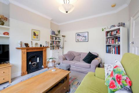 6 Woodcote Road, London, E11 2QA