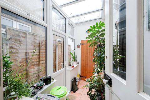 6 Woodcote Road, London, E11 2QA