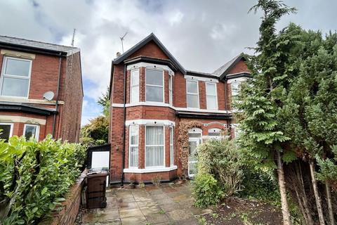 3 bedroom semi-detached house for sale, Oak Street, Southport PR8