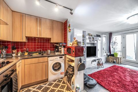 1 bedroom flat for sale, Foundry Court, Mill Street, Slough, SL2