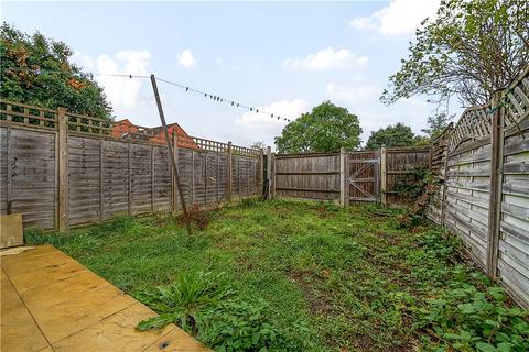 8 Brunel Walk, Twickenham, TW2 7EJ