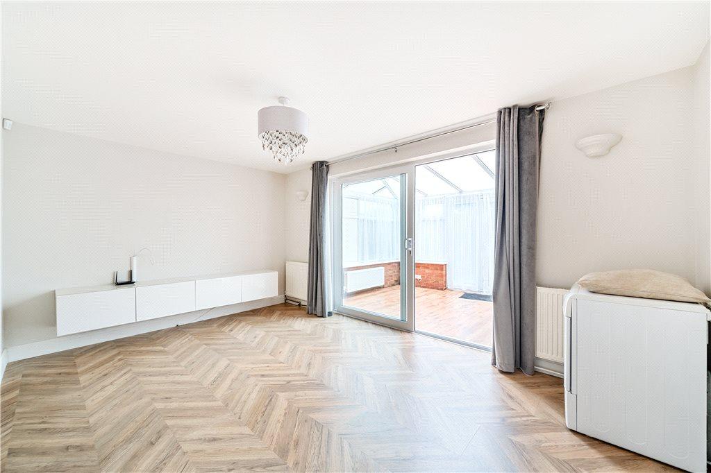 Reception/Kitchen