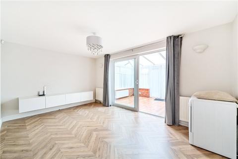 8 Brunel Walk, Twickenham, TW2 7EJ