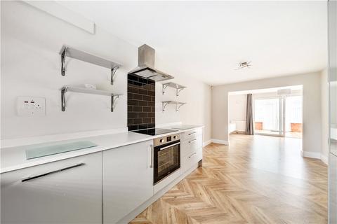 8 Brunel Walk, Twickenham, TW2 7EJ