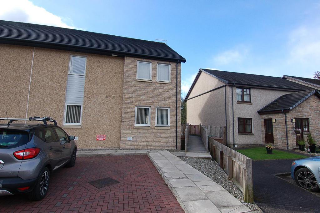 Buchanan Place, Callander, Stirling... 2 bed apartment to rent £1,400