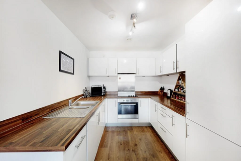 1 bedroom apartment for sale, at The Spectrum Buildings, London N1