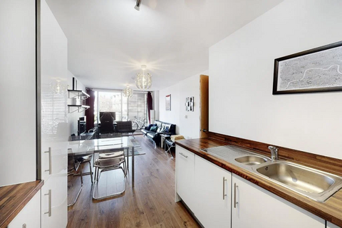 1 bedroom apartment for sale, at The Spectrum Buildings, London N1