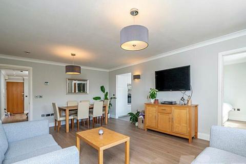 3 bedroom apartment to rent, Regent Court, 1 North Bank NW8