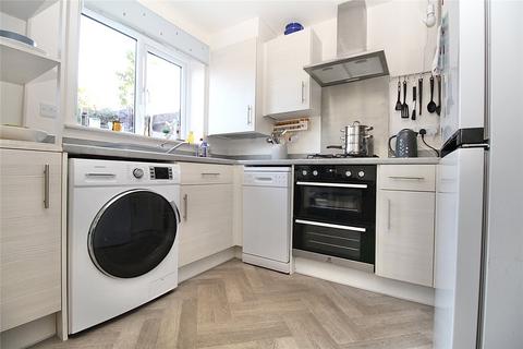 9 Meadow Drive, Great Blakenham, Ipswich, IP6 0NH