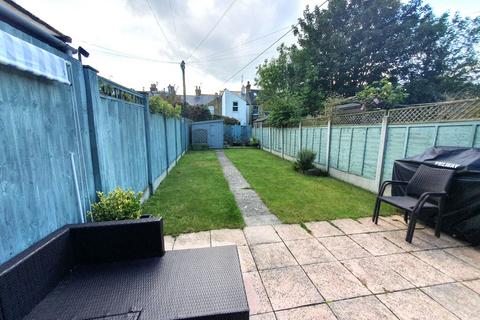 2 bedroom end of terrace house to rent, Essex Street, Whitstable, CT5