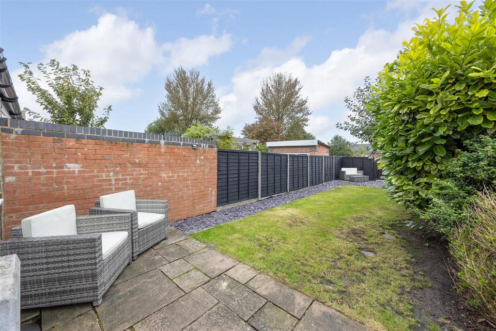 81 Newtown Trowbridge BA14 0 BE (20).jpg