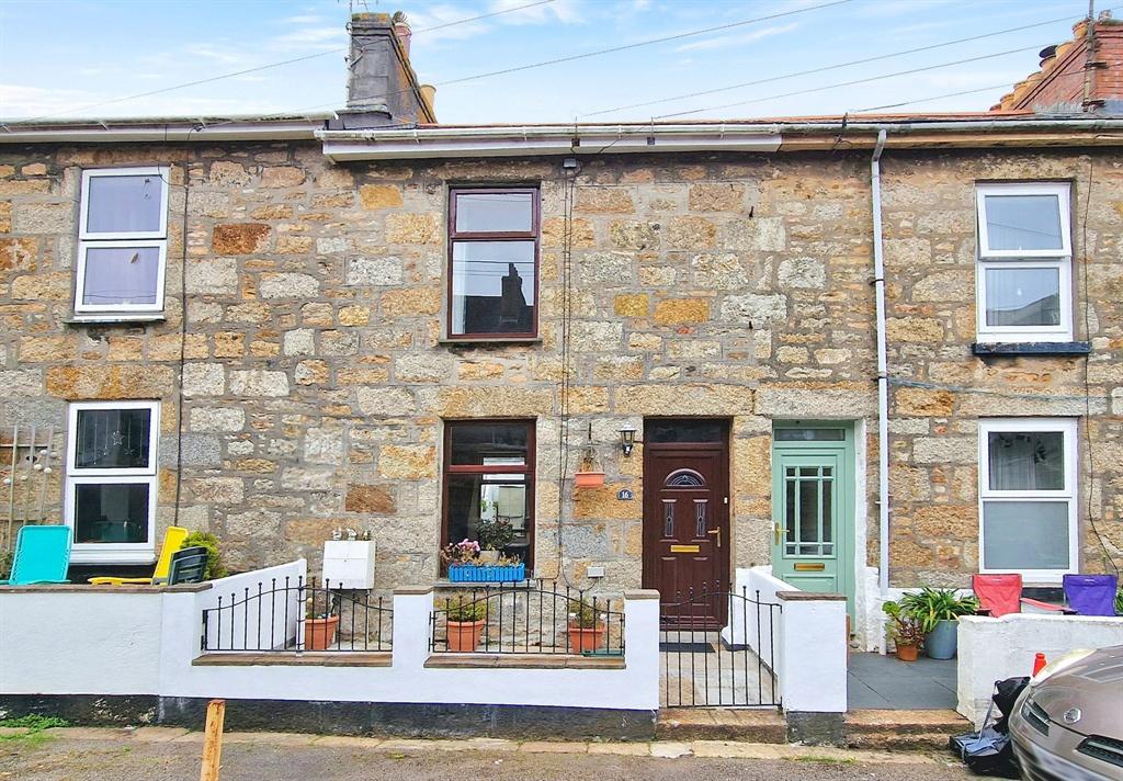 3 Bedroom Mid Terrace Cottage