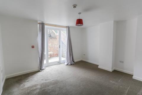 3 bedroom flat to rent, Egerton Road South, Heaton Moor, Stockport, SK4