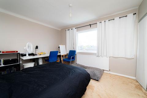 68 Barton Road, Canterbury, CT1 1YH