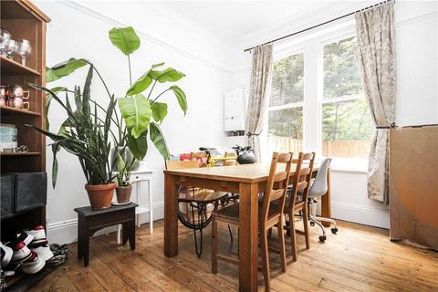 4 bedroom terraced house for sale, Amesbury Avenue, Streatham, SW2