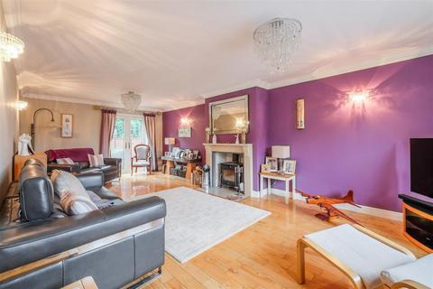 5 bedroom detached house for sale, Wellcroft Gardens, Hipperholme, Halifax