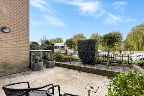 2 bedroom apartment for sale, Riverside, Cambridge CB5