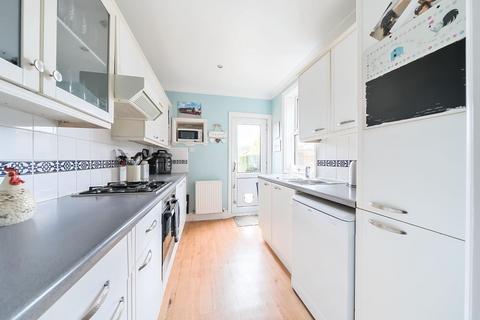 246 Faversham Road, Kennington, Ashford, TN24 9AN