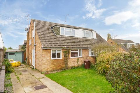 3 bedroom semi-detached house for sale, Banbury,  Oxfordshire,  OX15