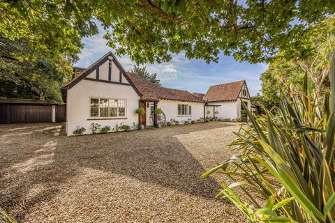 5 bedroom detached house to rent, Spinney Lane, Itchenor, Chichester, West Sussex, PO20