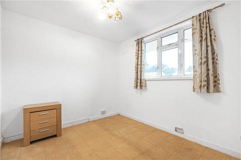20 Nye Bevan Estate, London, E5 0AG