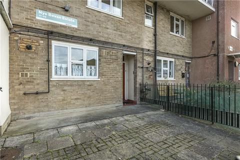 20 Nye Bevan Estate, London, E5 0AG