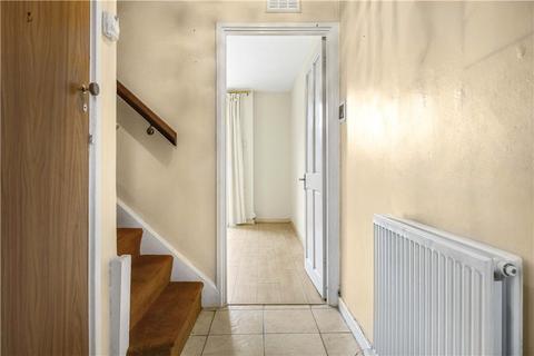 20 Nye Bevan Estate, London, E5 0AG