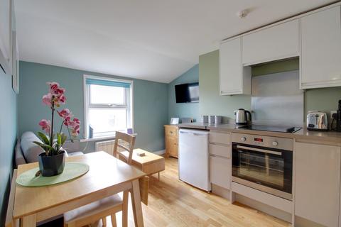 1 bedroom flat to rent, Flat 9 4 Brunswick Road, Hove