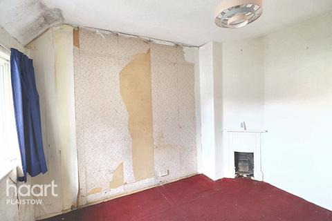 19 Botha Road, London, E13 8PG