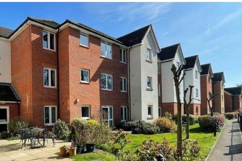 1 bedroom ground floor flat for sale, Coachman Court, Rochford SS4