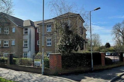 1 bedroom ground floor flat for sale, Coachman Court, Rochford SS4