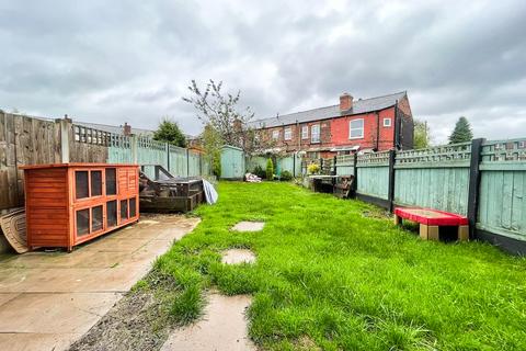 39 Carriage Road, Bredbury, Stockport, SK6 2BB