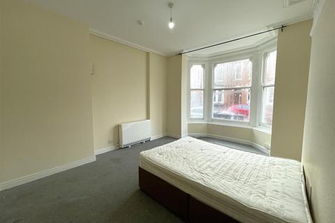 Studio to rent, Westleigh Road, Leicester, LE3