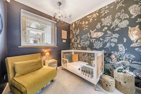 43 Lawnside, London, SE3 9HR