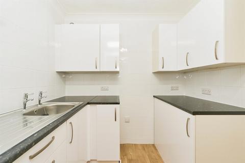 1 bedroom retirement property to rent, 32 Fairview Court, Galsworthy Road KT2