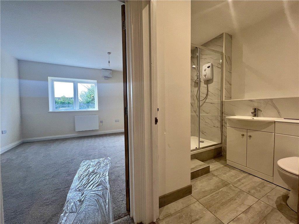 Bedroom &amp; Shower Room