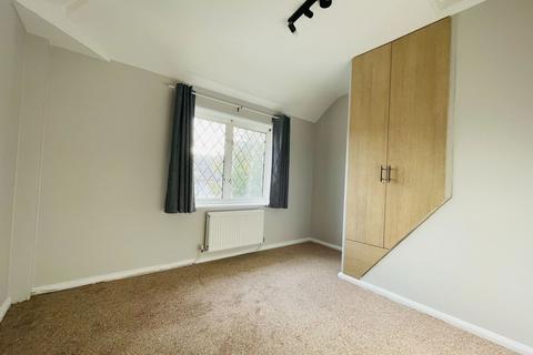 2 bedroom terraced house to rent, Derinton Road, London SW17