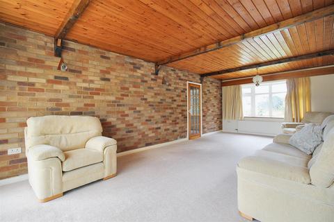 3 bedroom detached house for sale, Buxton Road, Aylsham