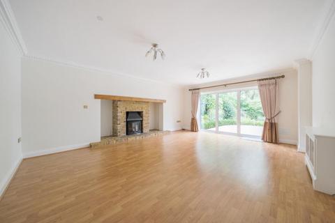 5 bedroom detached house to rent, Wentworth Estate, Virginia Water