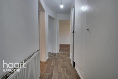 2 bedroom flat to rent, Arosa Drive, Harborne