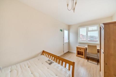 2 bedroom apartment to rent, Oxford Road,  East Oxford,  OX4