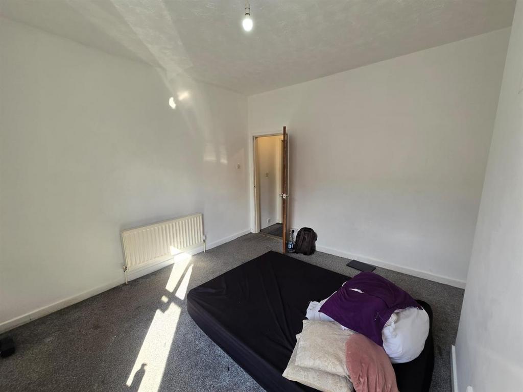 Bedroom 2.jpg